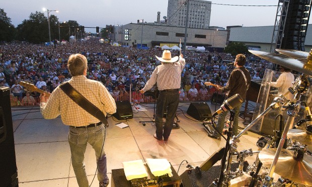 2010 - Charlie Daniels Band, Lou Gramm of Foreigner, Tone Loc Georgia Satellites